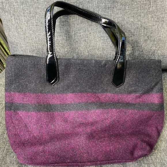 Coach |  gorgeous wool purse F24786 - Picture 3 of 14